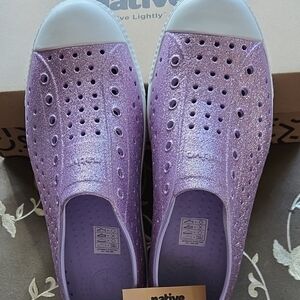 NWT Native Women's Purple Slip-On Shoes J6